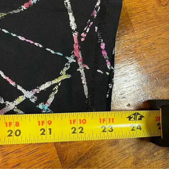 Zyia High Rise Metallic Abstract Rainbow Black 7/8 luxe leggings size 12 80s - Picture 5 of 8